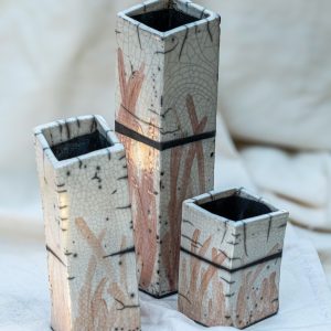 Prismas Raku occidental fierro rojo